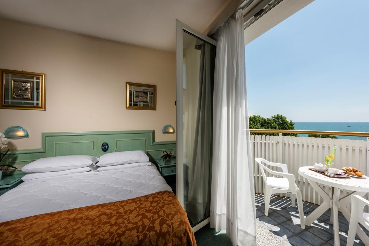Salus Smart & Chic Hotel Лидо-ди-Езоло Экстерьер фото